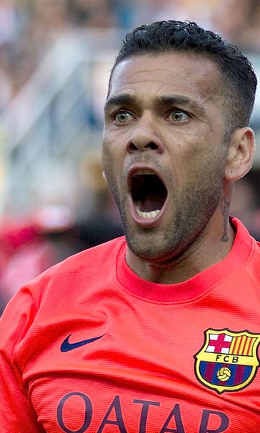 Alves could stay at Barca but will make decision at end of season